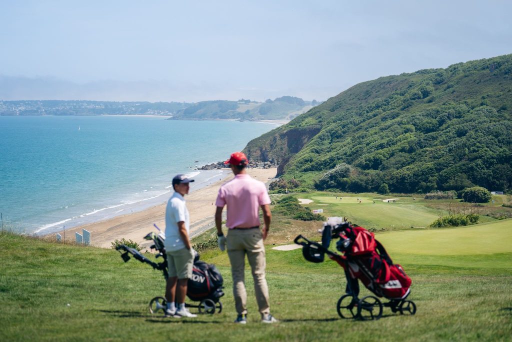 ⛳🎶 Blot Play9 fait swinguer la côte bretonne !
